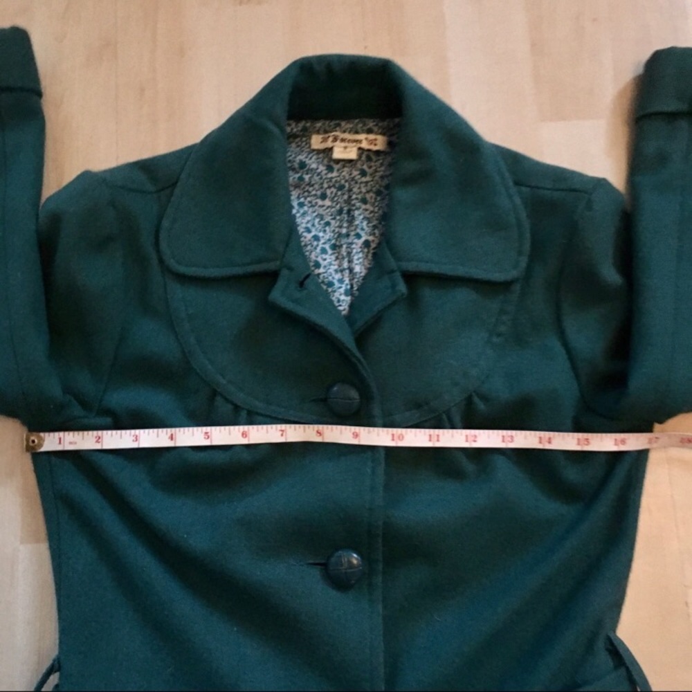 Cute retro inspired coat